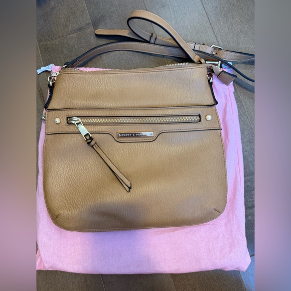 Poppy & Peonies Everyday Cross body bag with gold hardware in Camel- EUC - Picture 3 of 9
